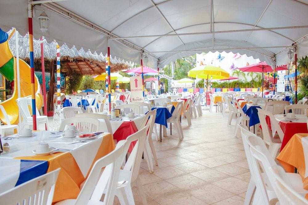 Sands Acapulco Hotel&Bungalows Bagian luar foto